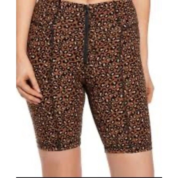 Free People Lucky Strike Bike Shorts Leopard Multi Women's Size L Front Zip - Picture 1 of 7